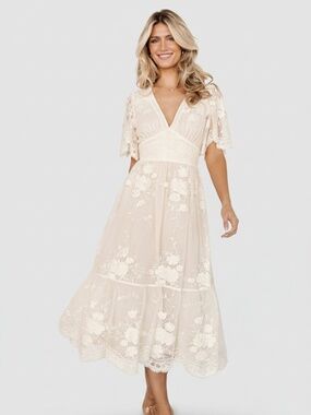 Baltic Born Clarisa Lace Midi Dress | Vintage Cream Size LL